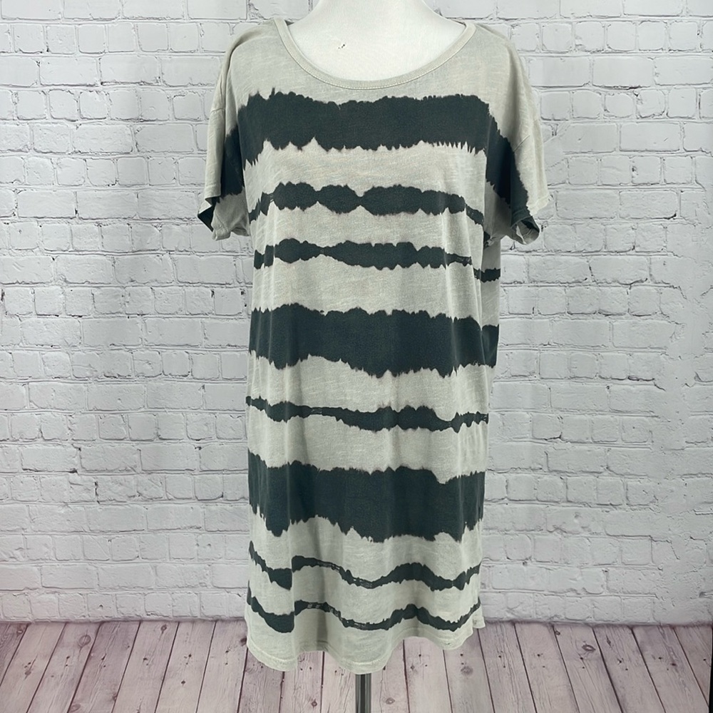 Ecote Urban Outfitters Tie Dye Tunic Tshirt Short Sleeve Summer Top